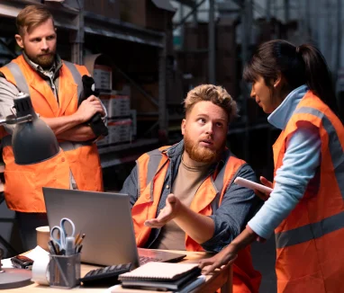Delayed Scenario Planning in Manufacturing